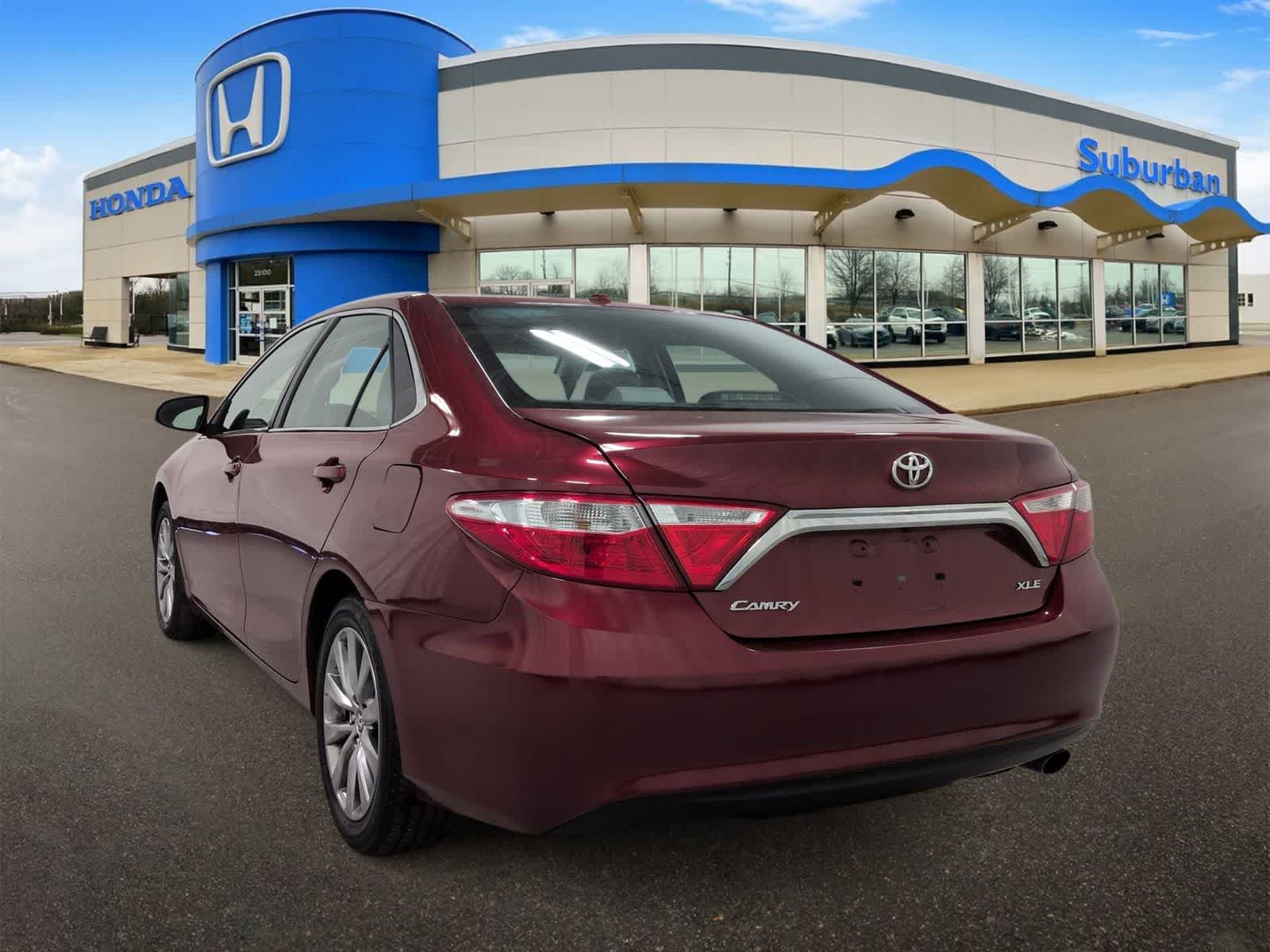 Thumbnail: 2015 Toyota Camry - 6