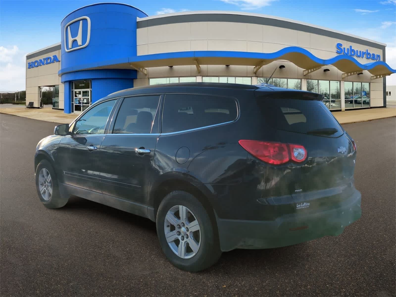 Thumbnail: 2010 Chevrolet Traverse - 6