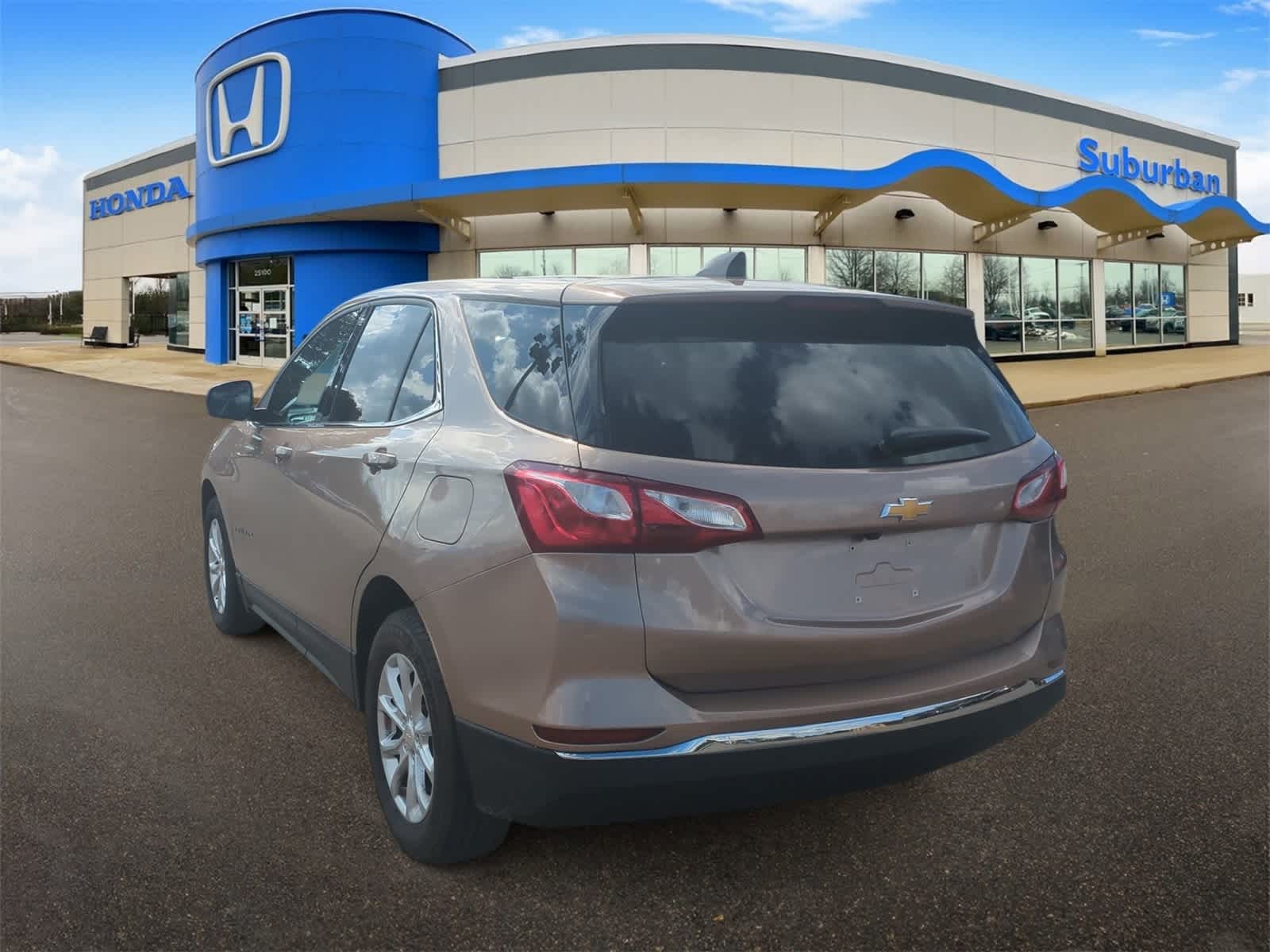 Thumbnail: 2018 Chevrolet Equinox - 6