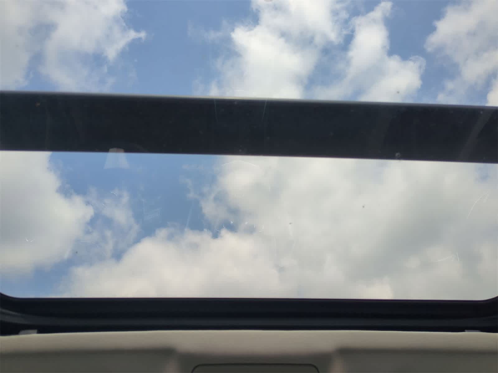 Thumbnail: 2010 Cadillac SRX - 22