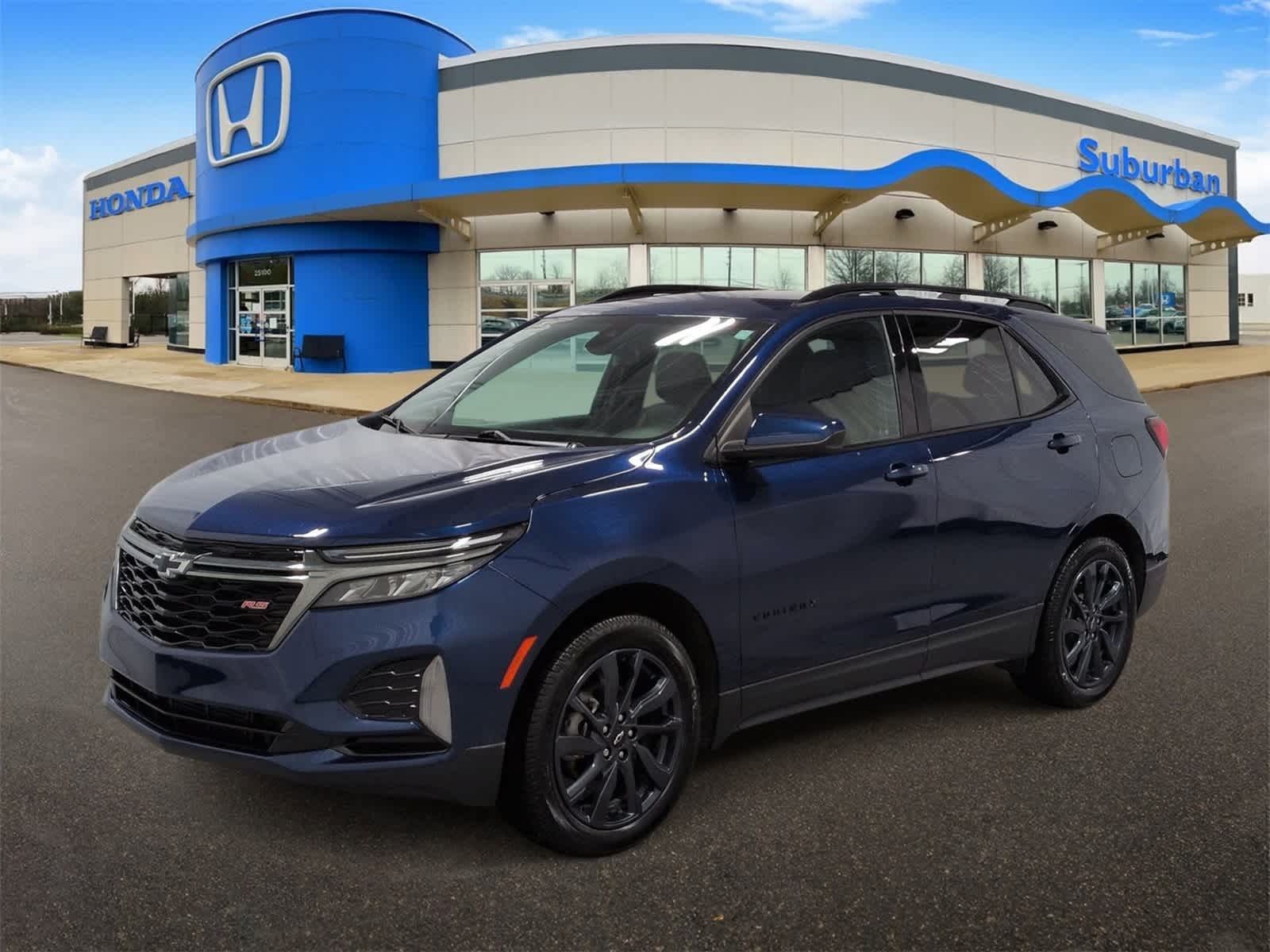 Thumbnail: 2022 Chevrolet Equinox - 4