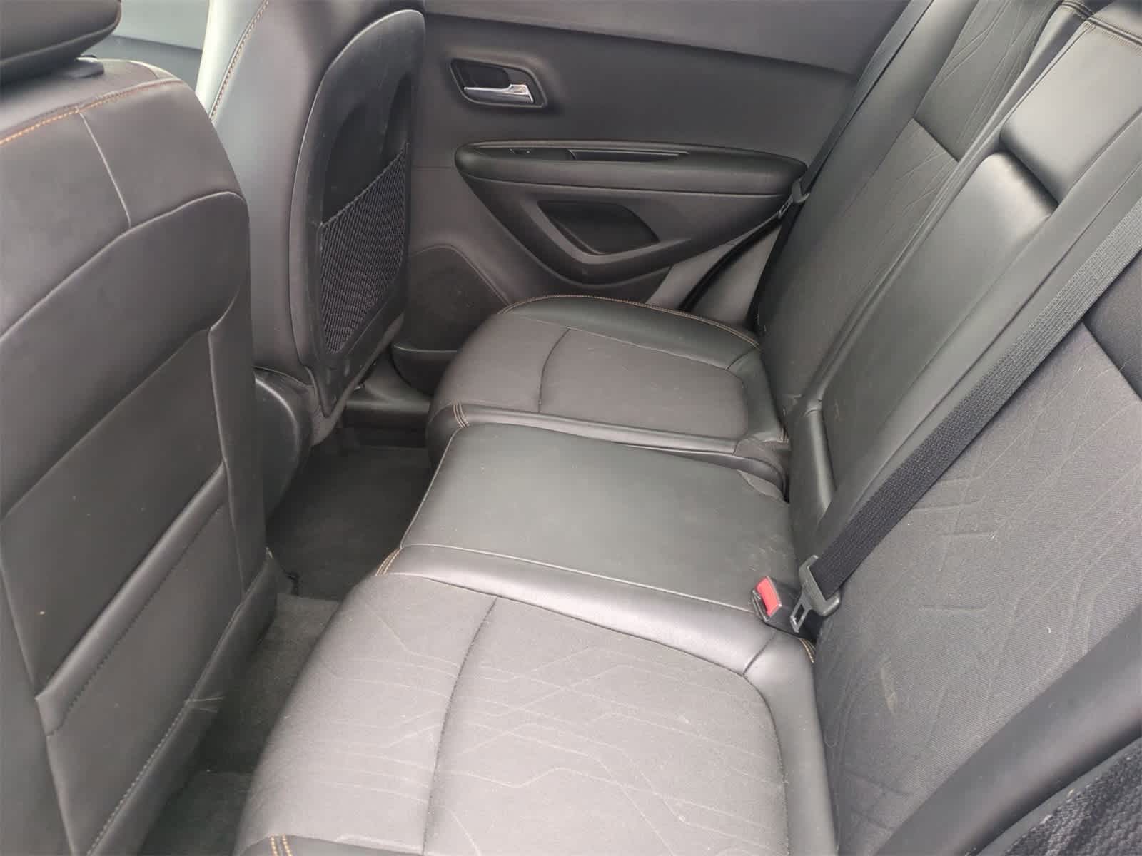 Thumbnail: 2018 Chevrolet Trax - 21