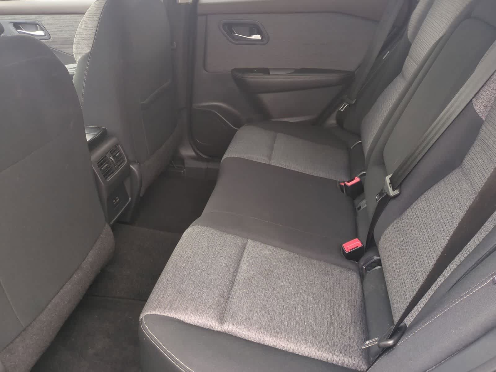 Thumbnail: 2023 Nissan Rogue - 19