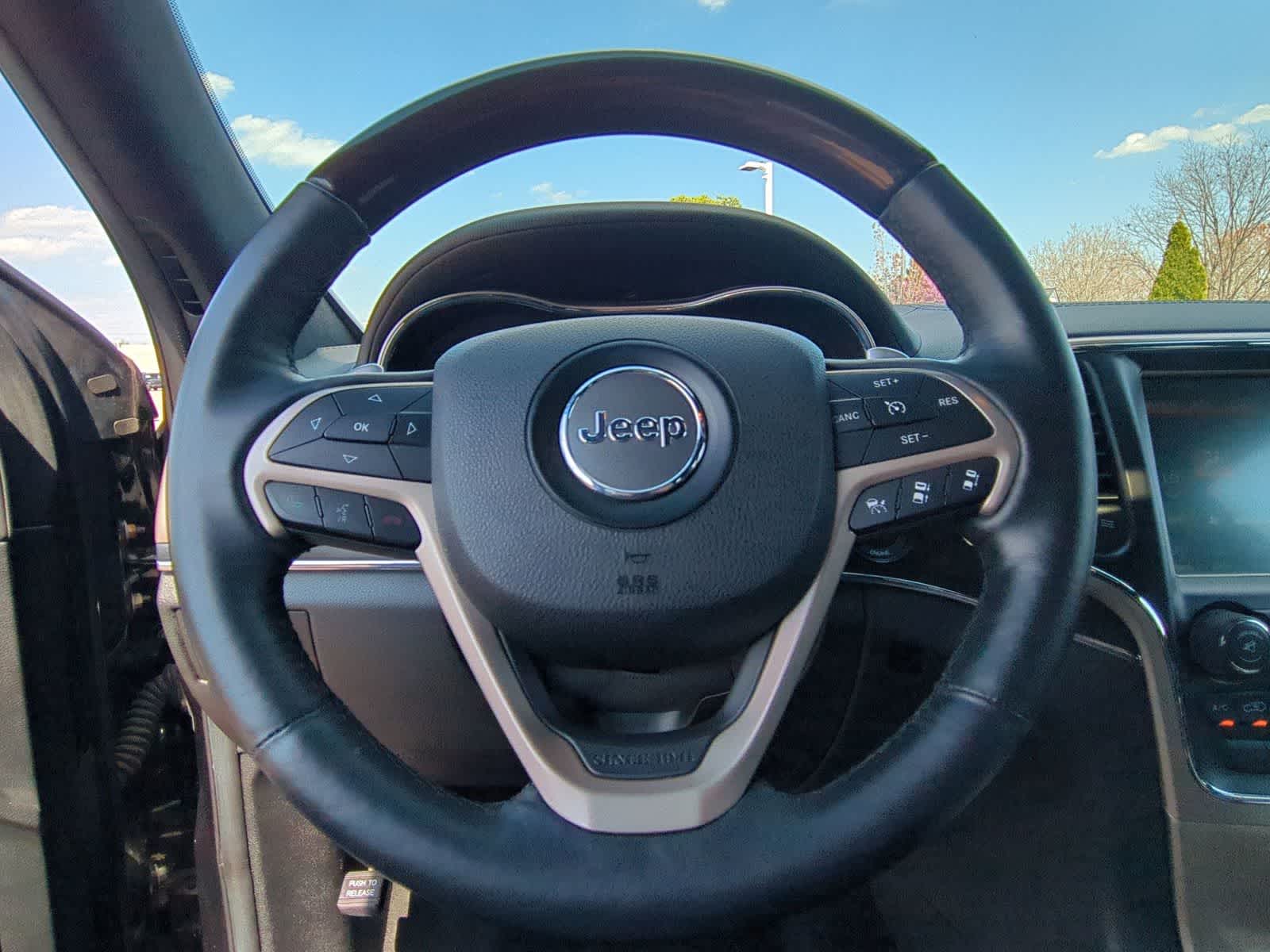 Thumbnail: 2014 Jeep Grand Cherokee - 24