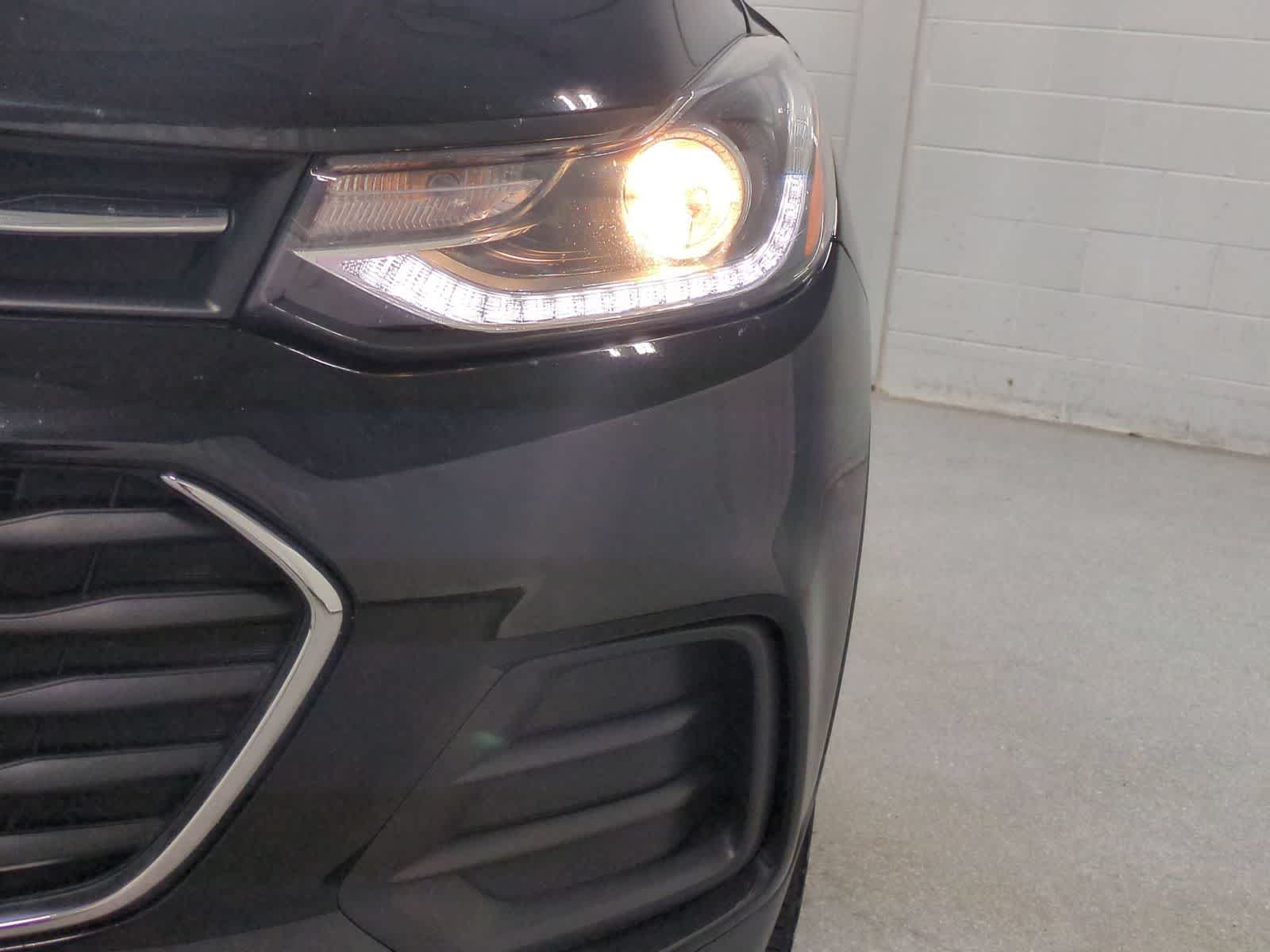 Thumbnail: 2019 Chevrolet Trax - 11