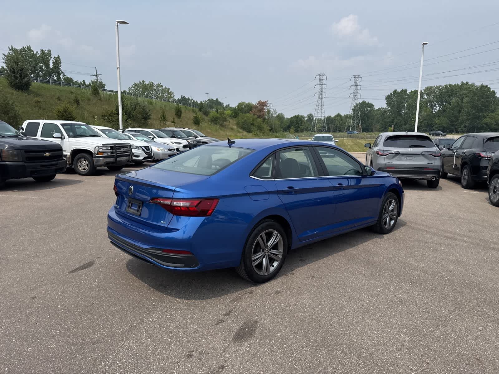 Thumbnail: 2023 Volkswagen Jetta - 14