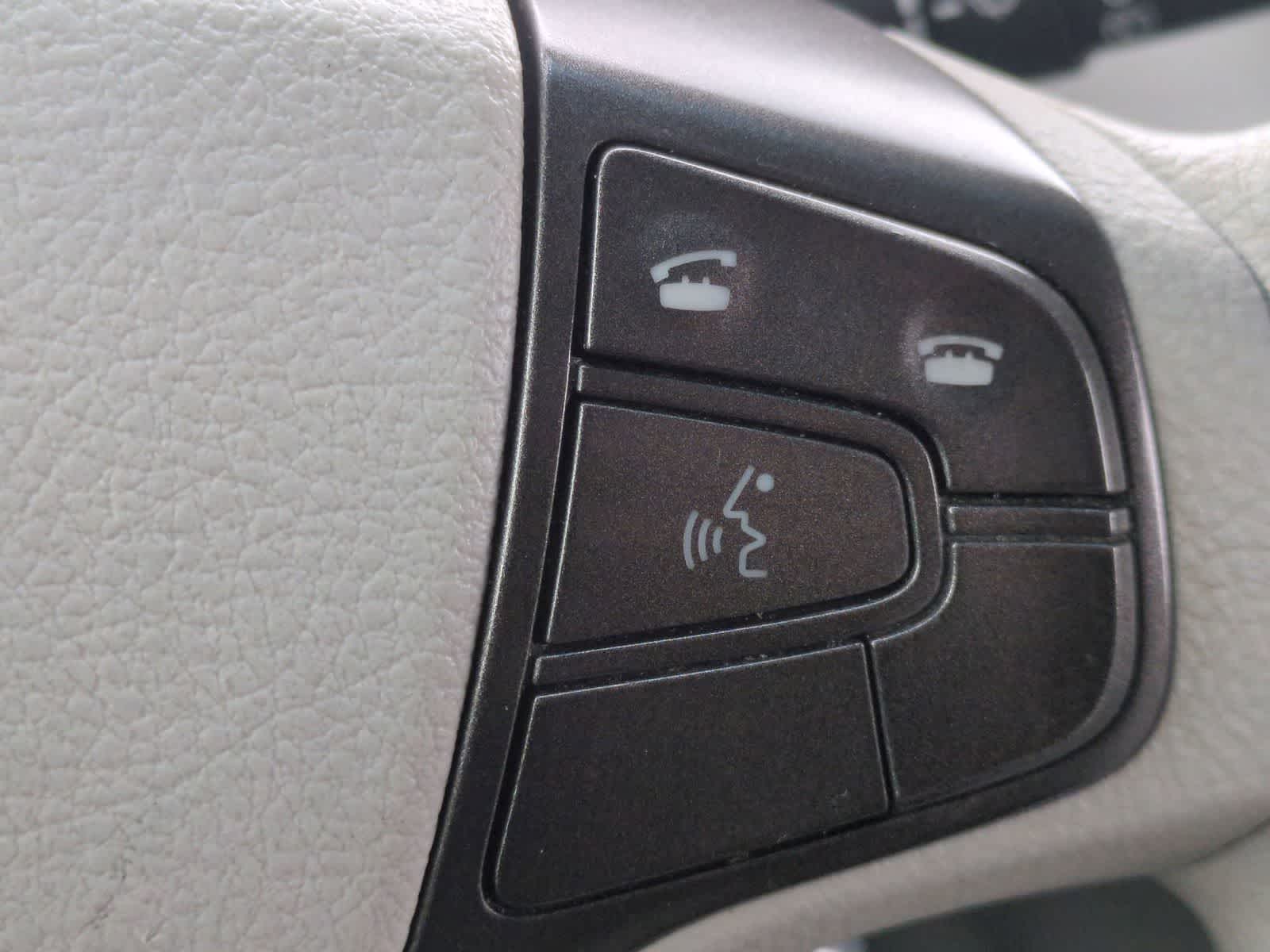 Thumbnail: 2012 Toyota Sienna - 24