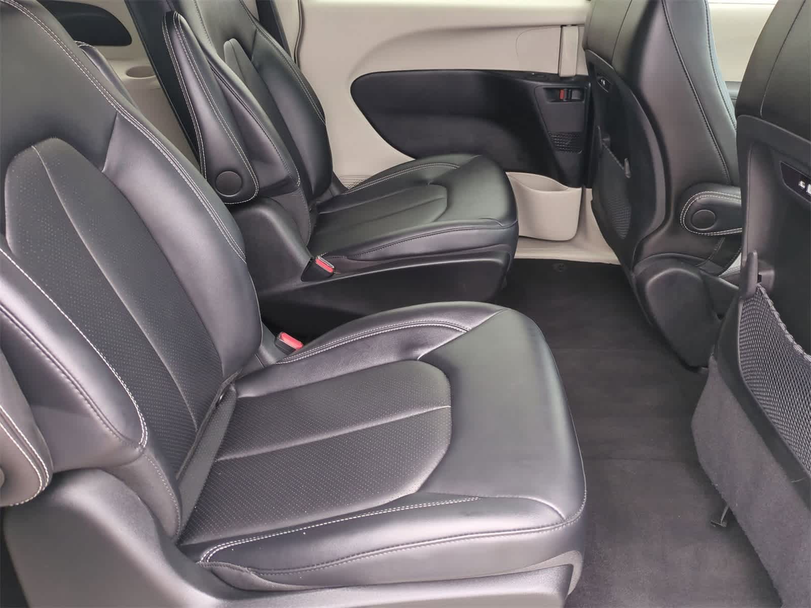 Thumbnail: 2024 Chrysler Pacifica - 20