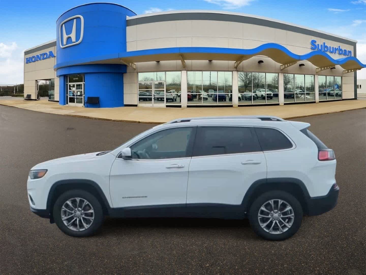 Thumbnail: 2019 Jeep Cherokee - 5