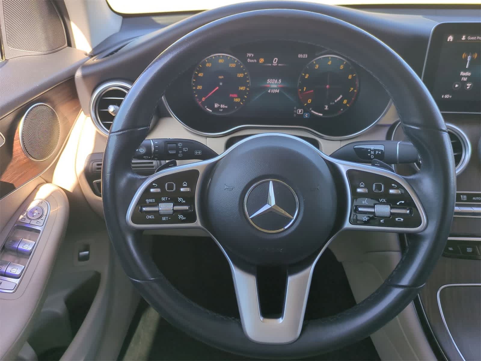 Thumbnail: 2022 Mercedes-Benz GLC - 22