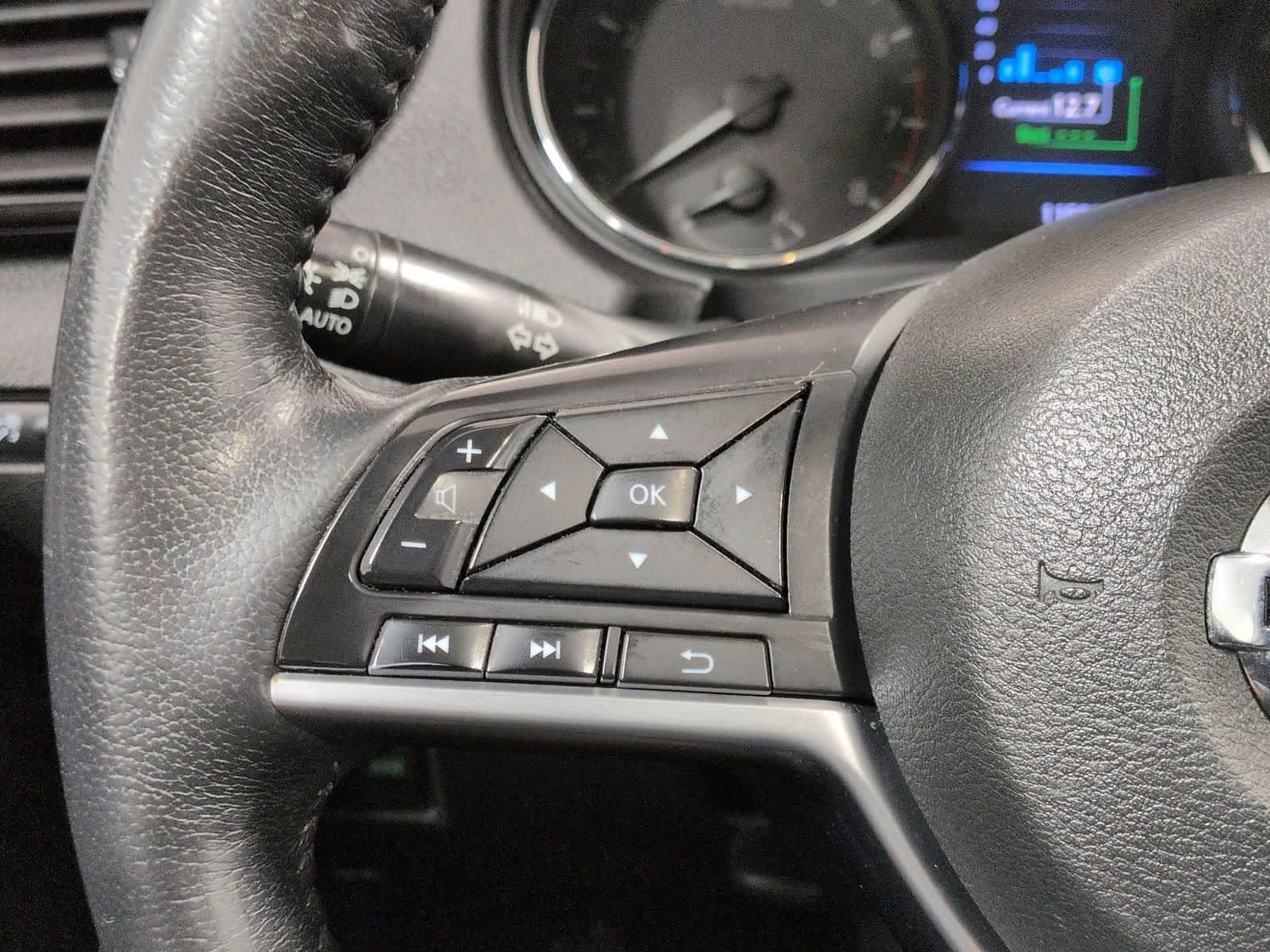 Thumbnail: 2018 Nissan Rogue - 24