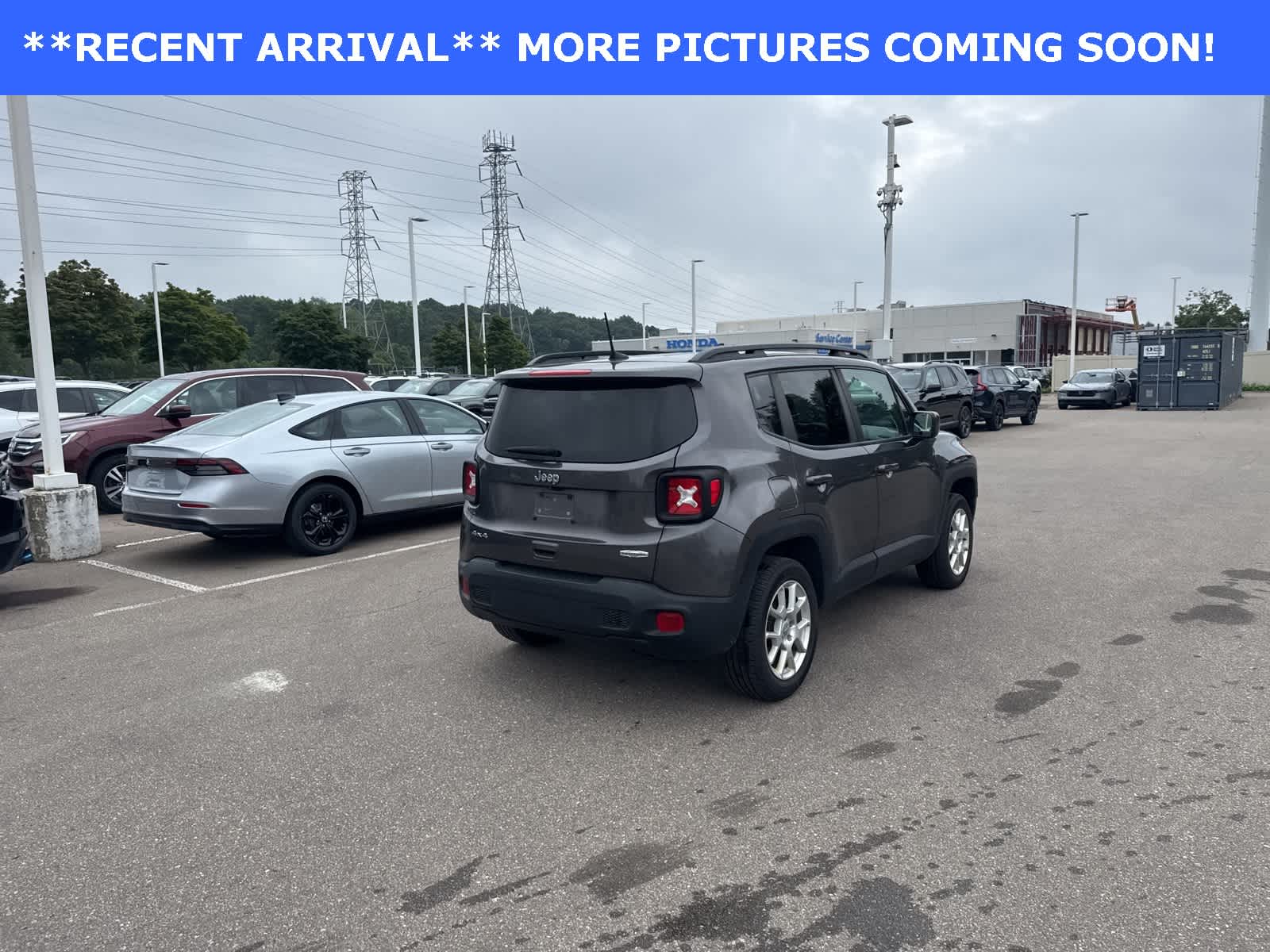 Thumbnail: 2019 Jeep Renegade - 16
