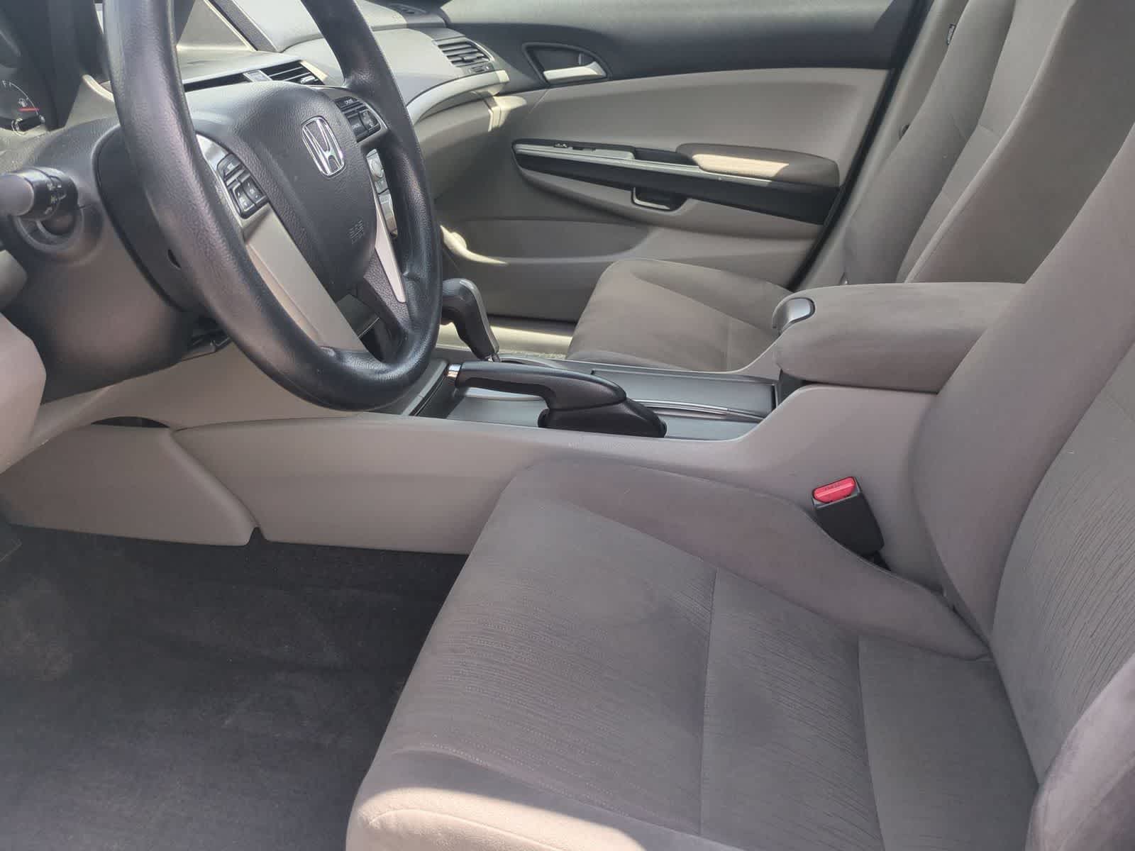 Thumbnail: 2011 Honda Accord - 16