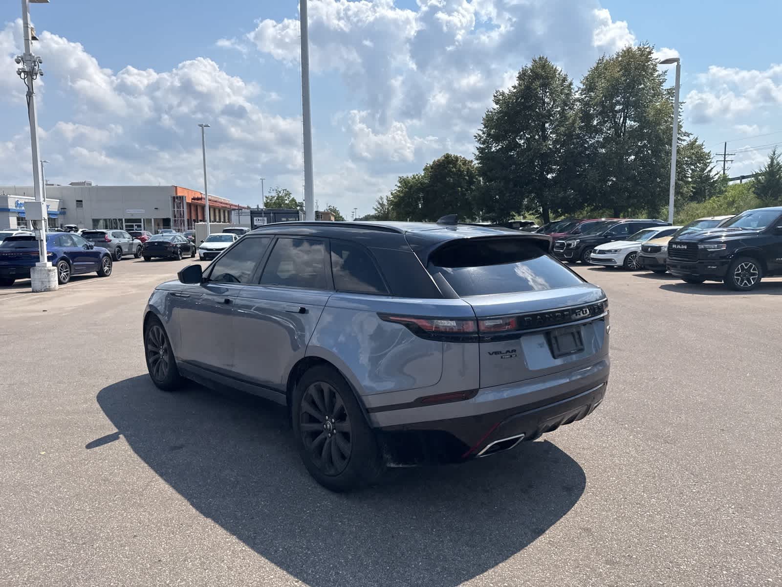 Thumbnail: 2018 Land Rover Range Rover Velar - 21