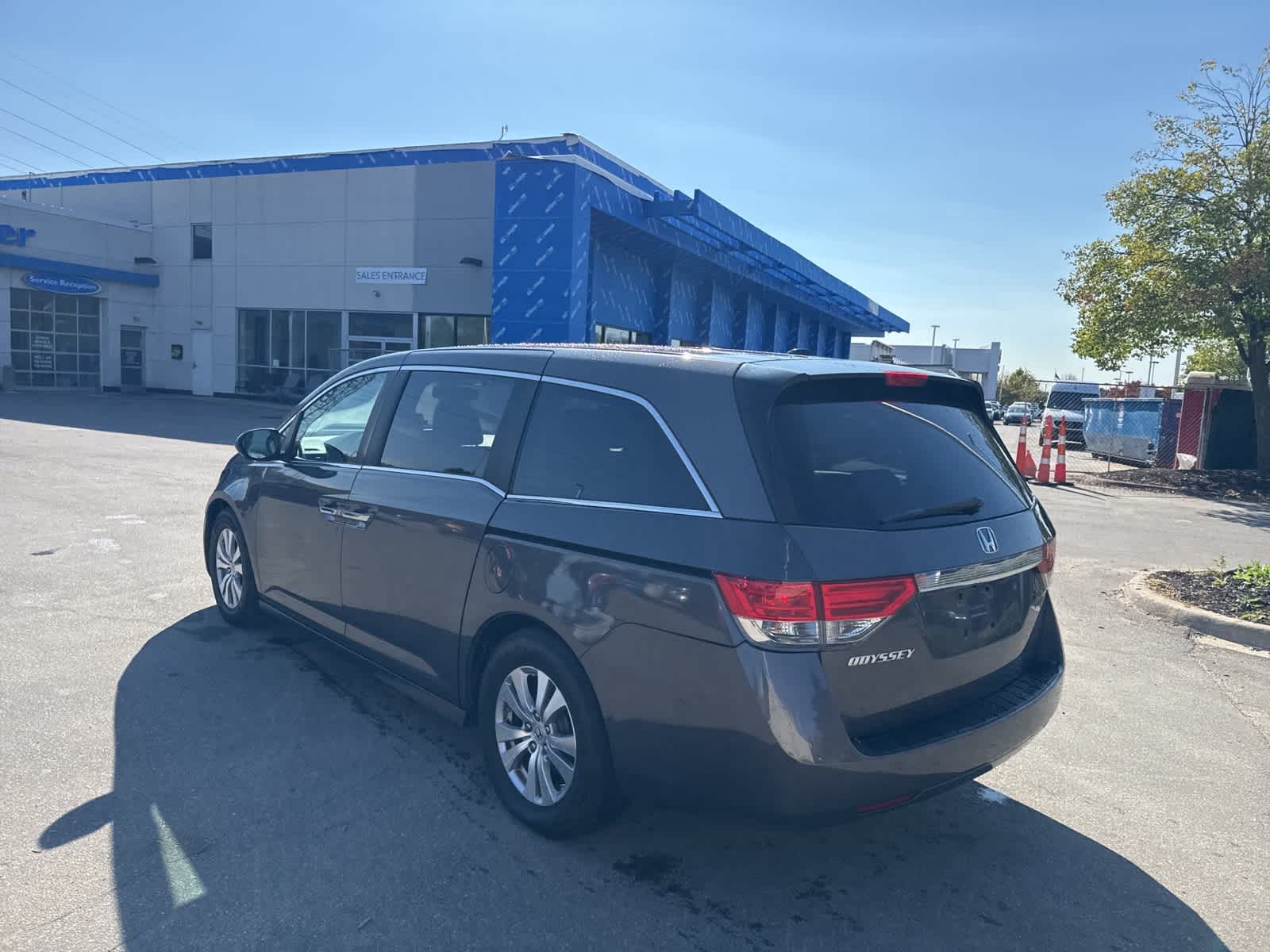 Thumbnail: 2015 Honda Odyssey - 26