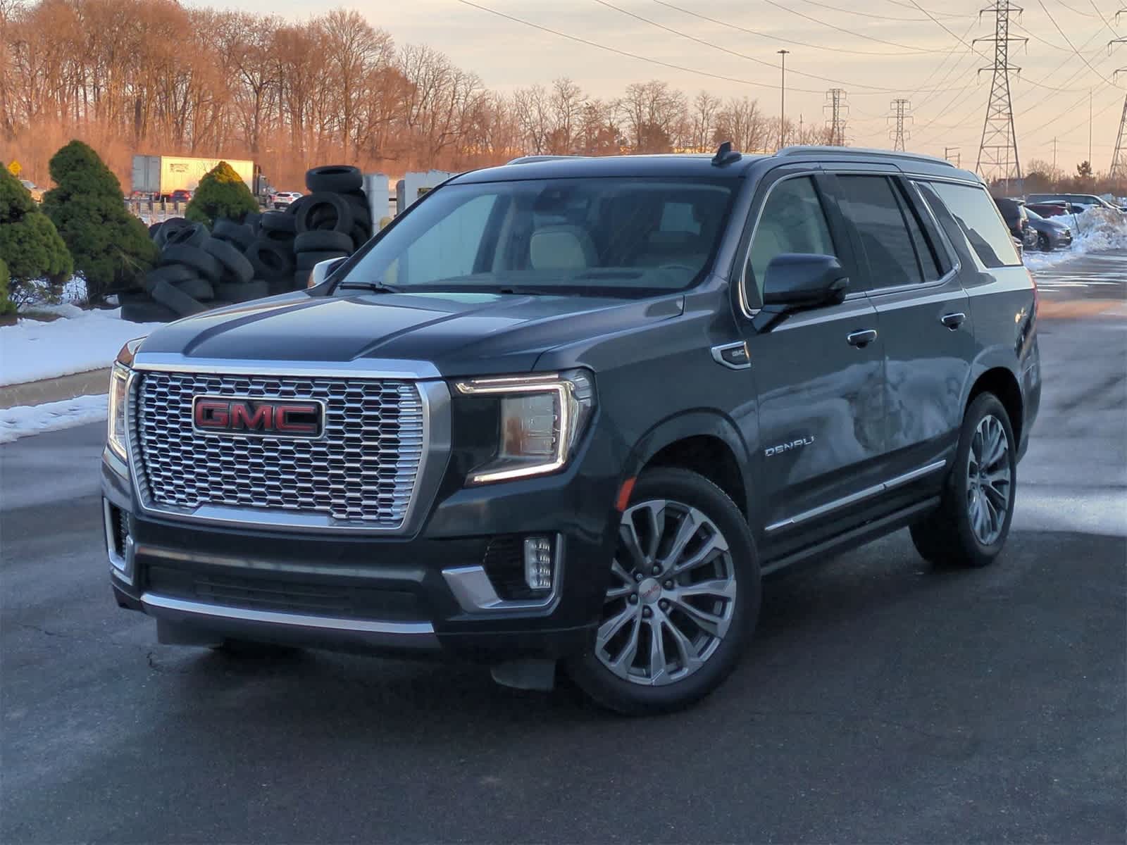 2021 GMC Yukon Denali's photo