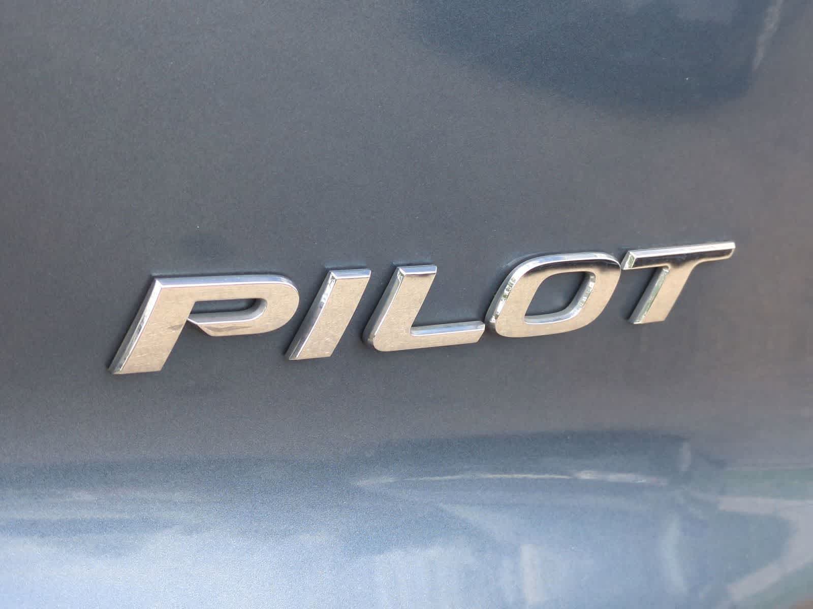 Thumbnail: 2016 Honda Pilot - 13