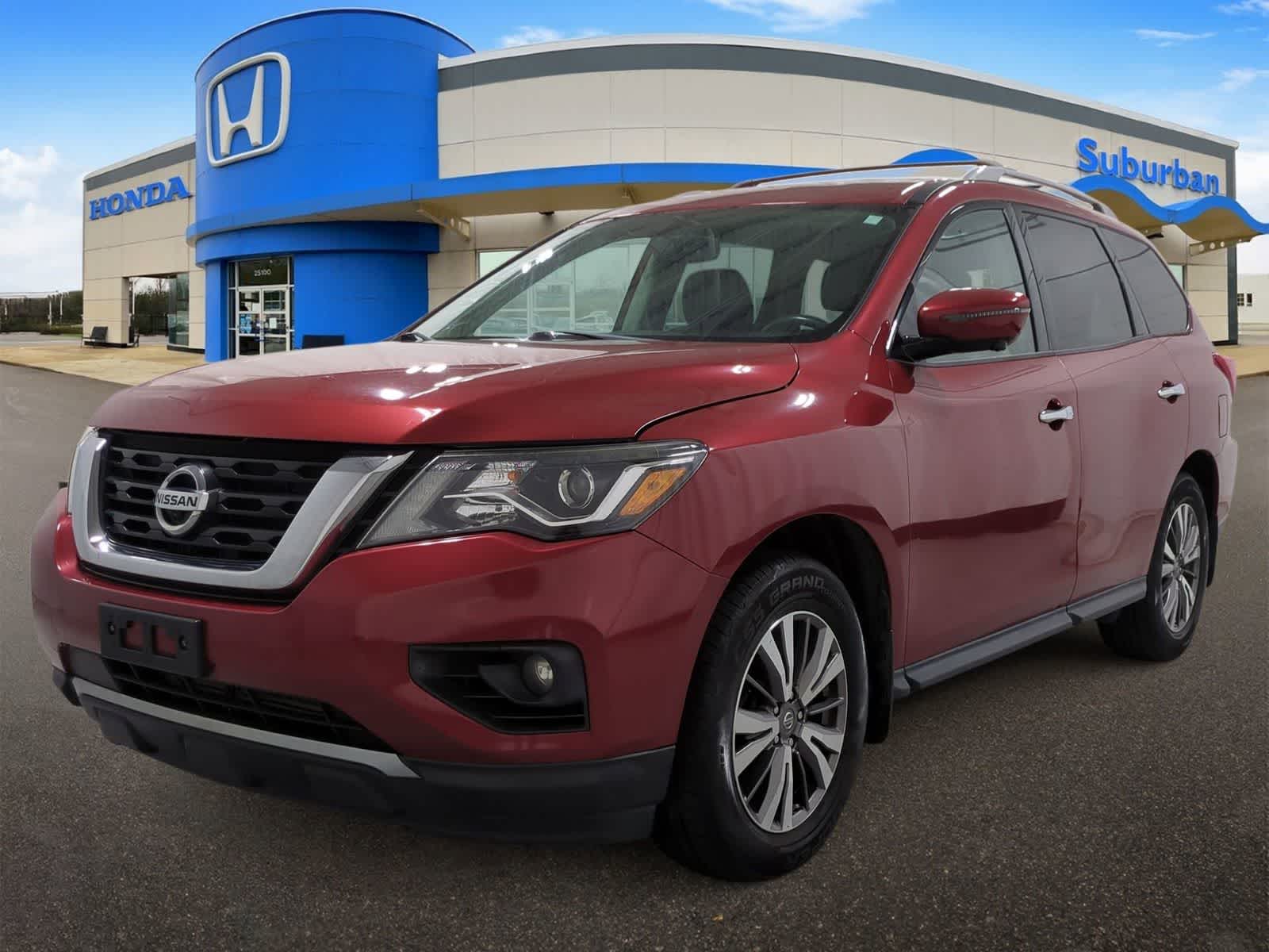 Thumbnail: 2017 Nissan Pathfinder - 4