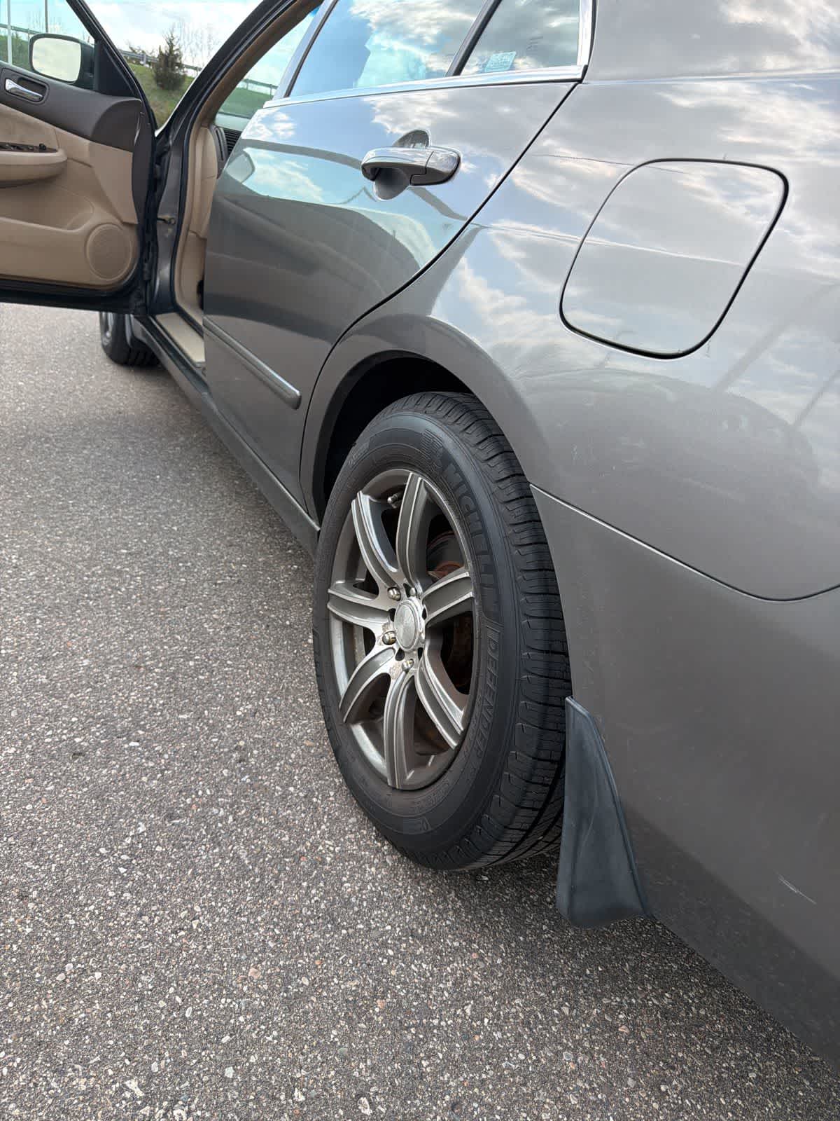 Thumbnail: 2006 Honda Accord - 17