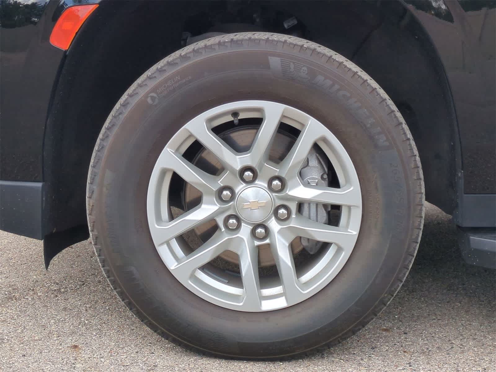 Thumbnail: 2023 Chevrolet Tahoe - 14