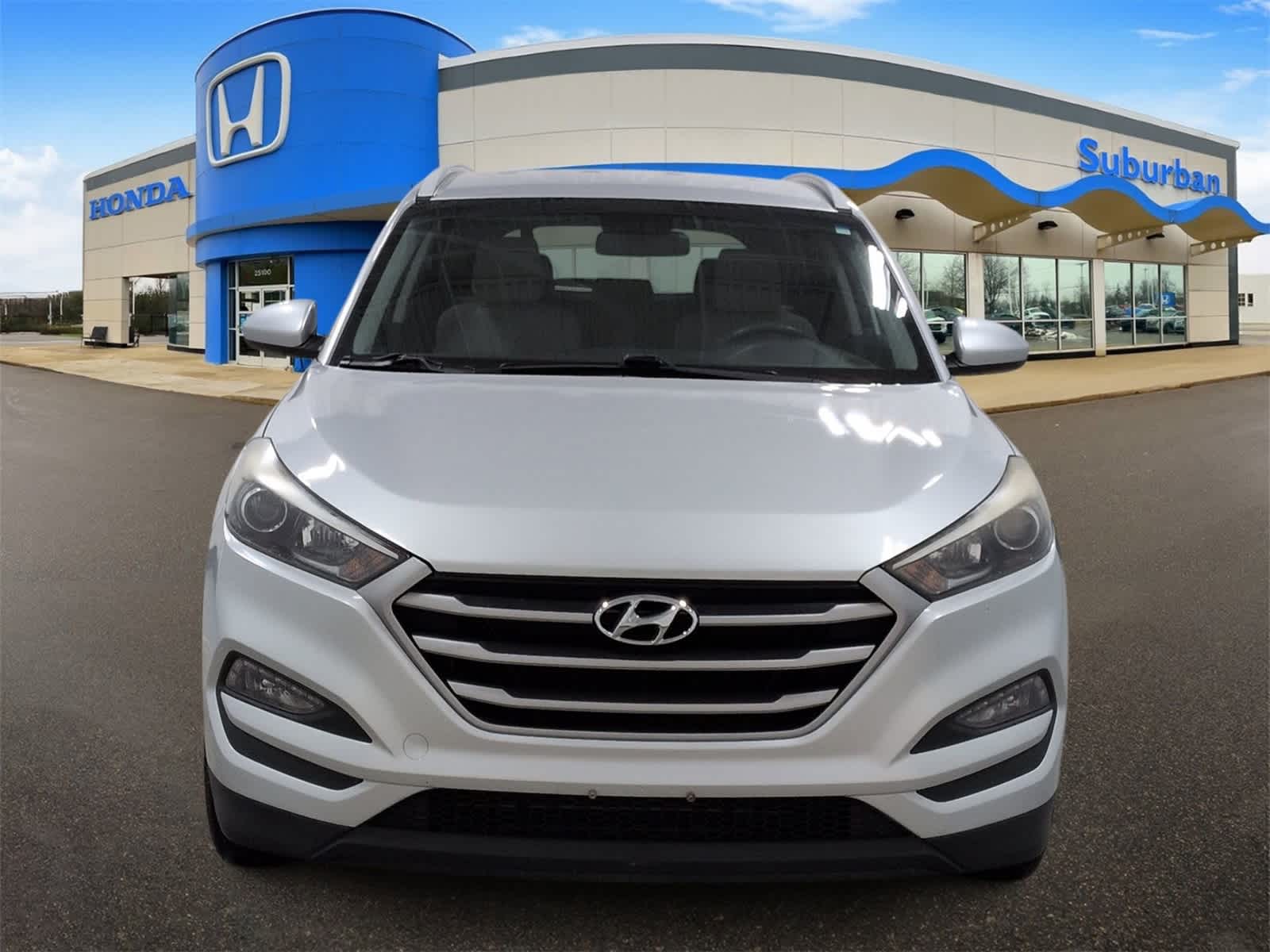 Thumbnail: 2018 Hyundai Tucson - 3
