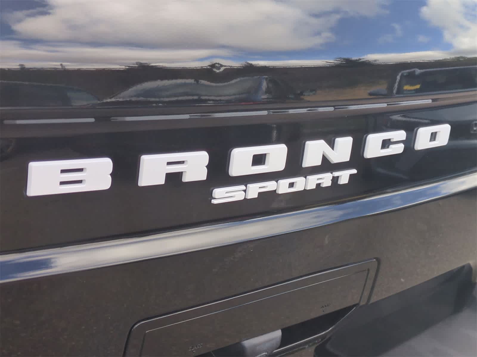Thumbnail: 2022 Ford Bronco Sport - 14