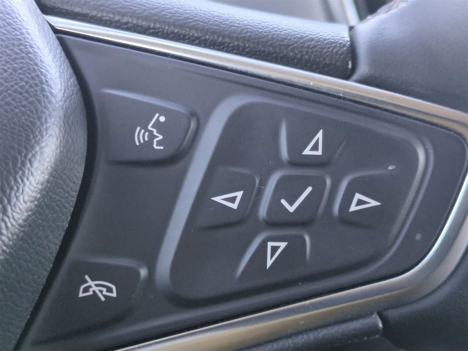 2024 Chevrolet Equinox LT 24