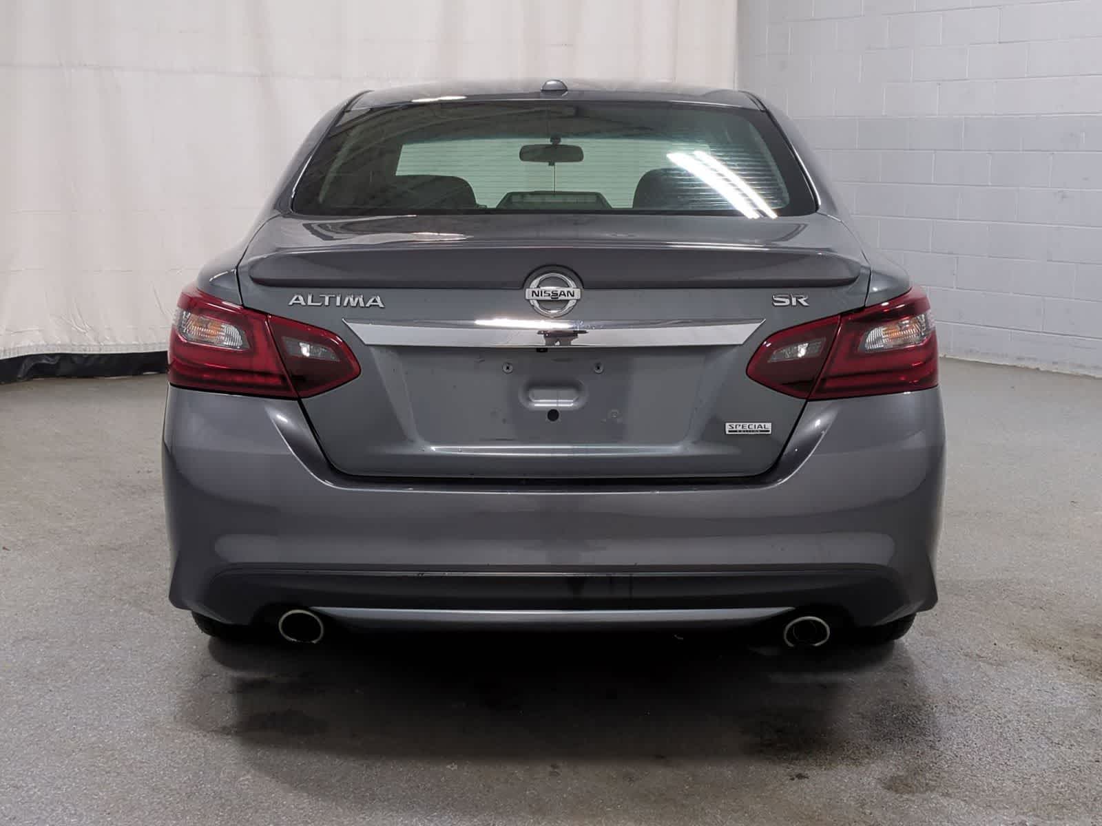 Thumbnail: 2018 Nissan Altima - 13