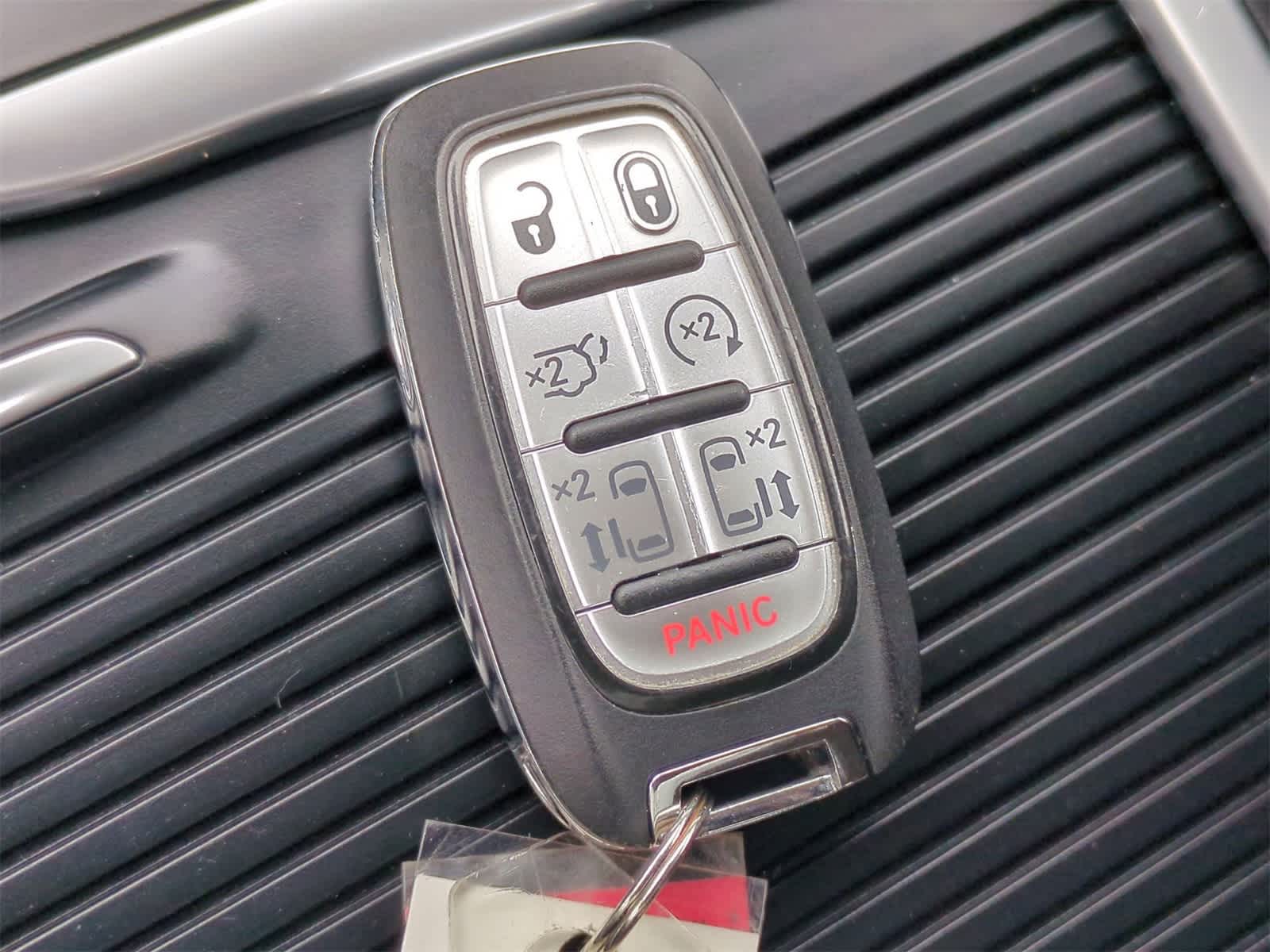 Thumbnail: 2024 Chrysler Pacifica - 34