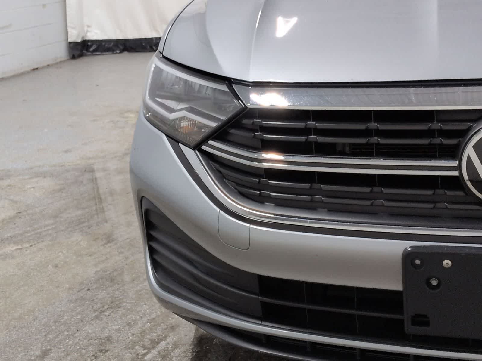 Thumbnail: 2024 Volkswagen Jetta - 11