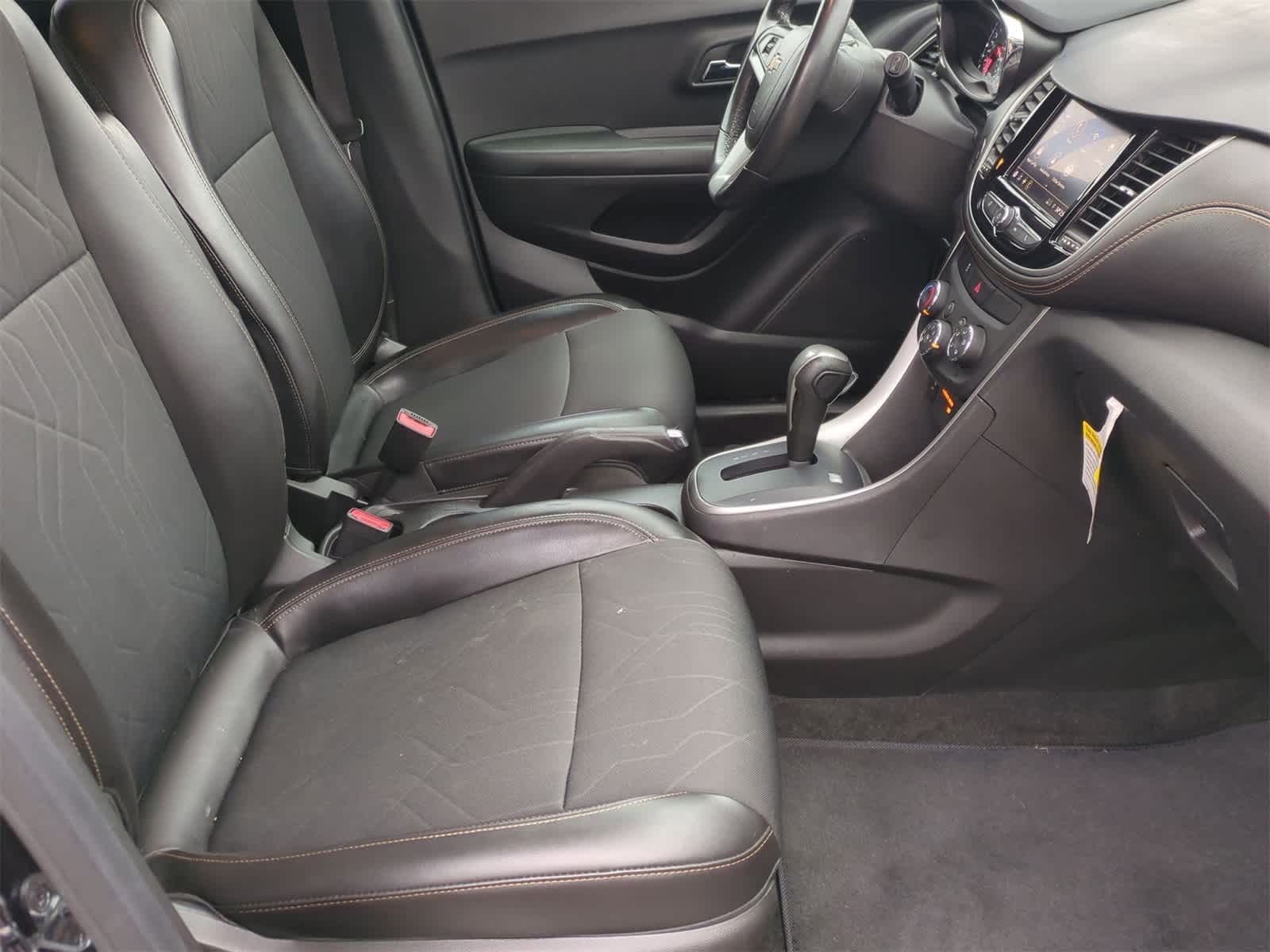 Thumbnail: 2022 Chevrolet Trax - 11