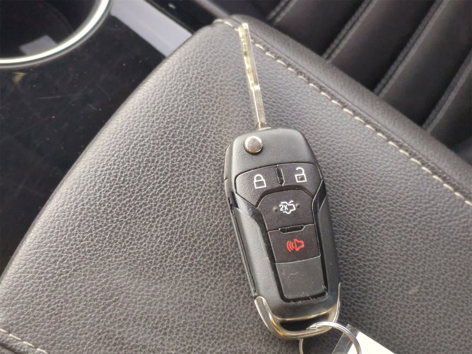 Thumbnail: 2014 Ford Fusion - 32