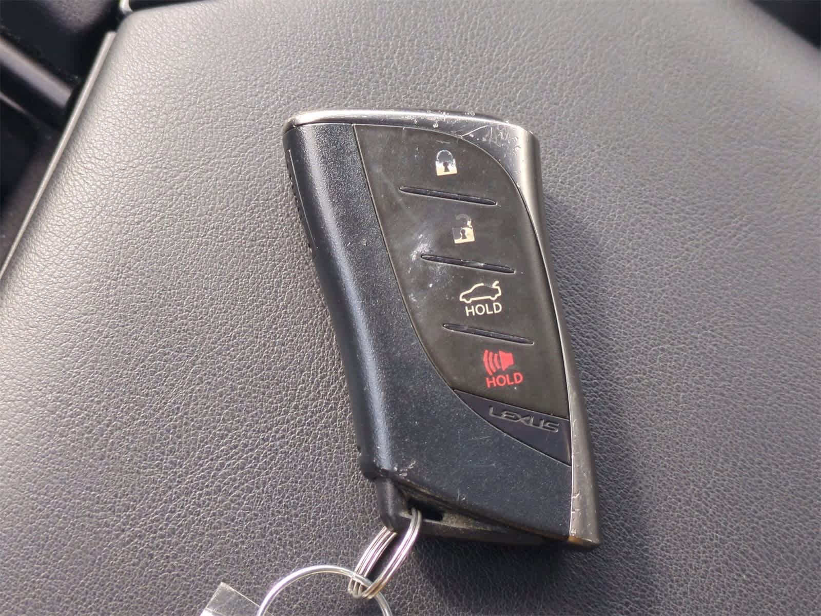 Thumbnail: 2020 Lexus ES - 36