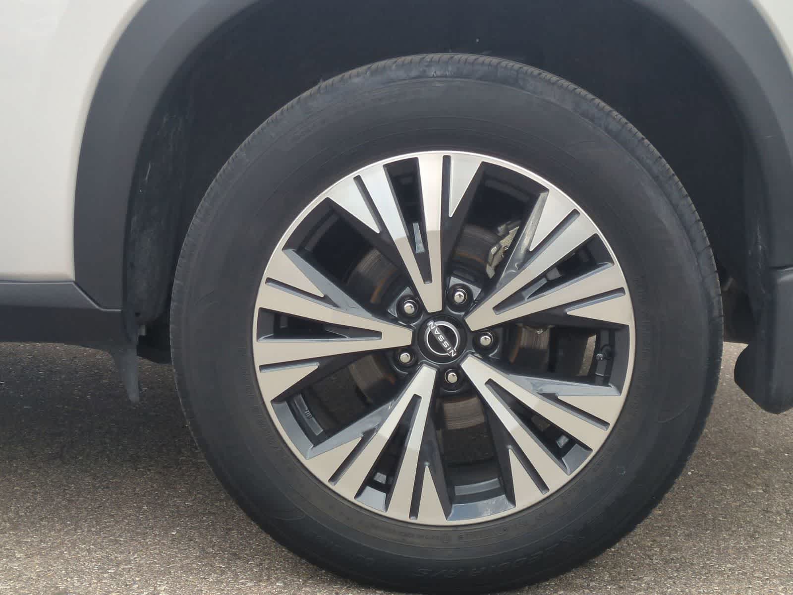 Thumbnail: 2023 Nissan Rogue - 14