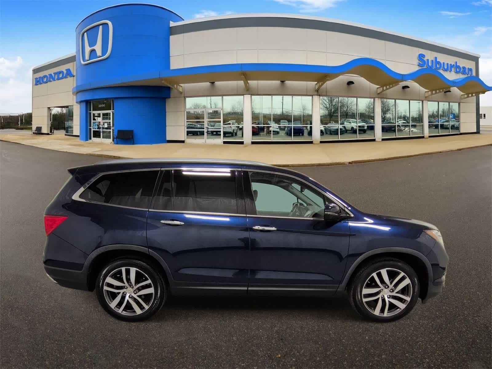 Thumbnail: 2016 Honda Pilot - 8