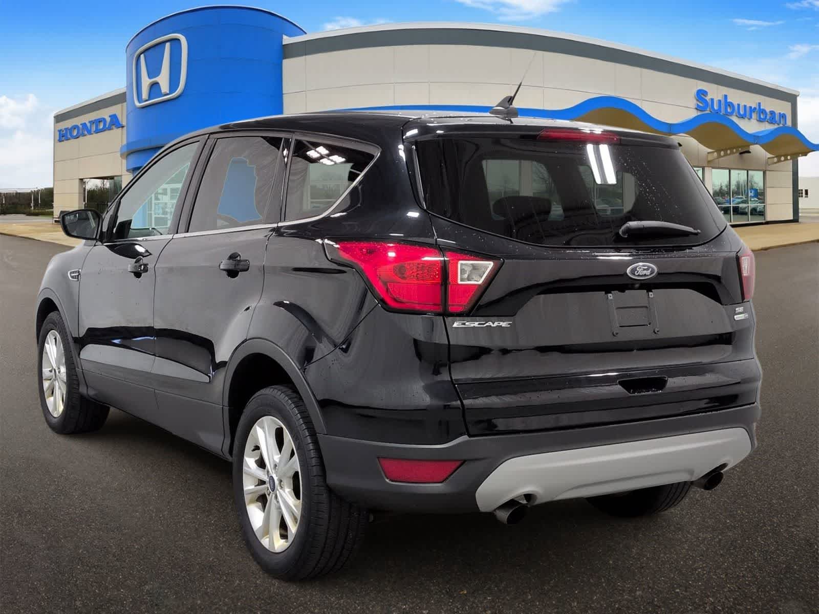 Thumbnail: 2019 Ford Escape - 6
