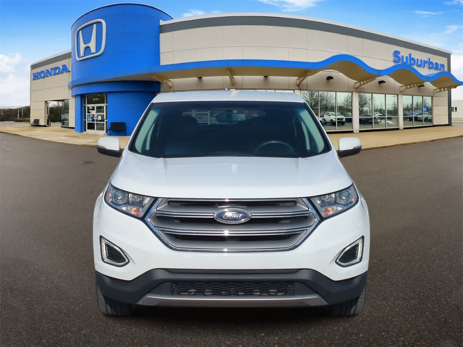 Thumbnail: 2015 Ford Edge - 3