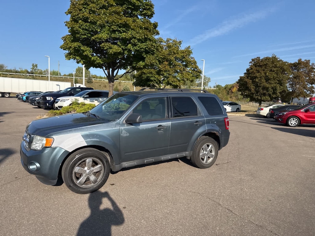 Used 2010 Ford Escape XLT SUV