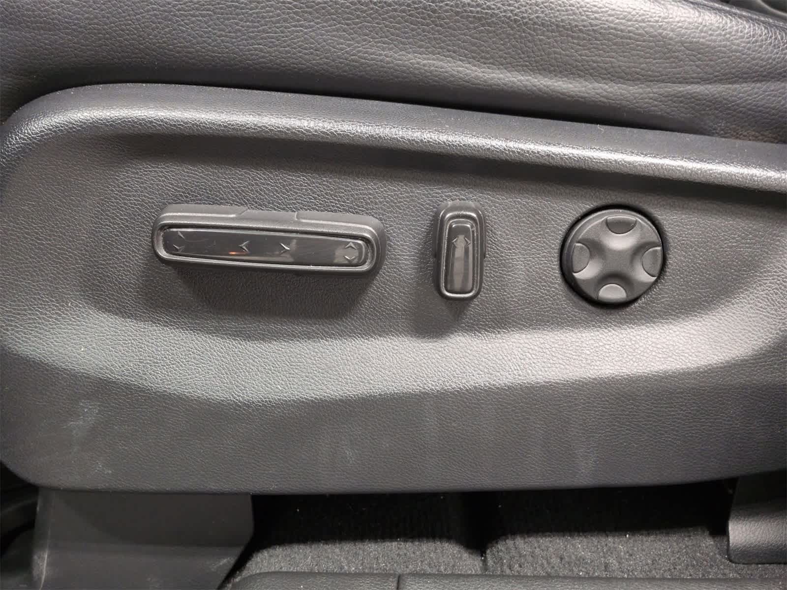 Thumbnail: 2022 Honda Odyssey - 18