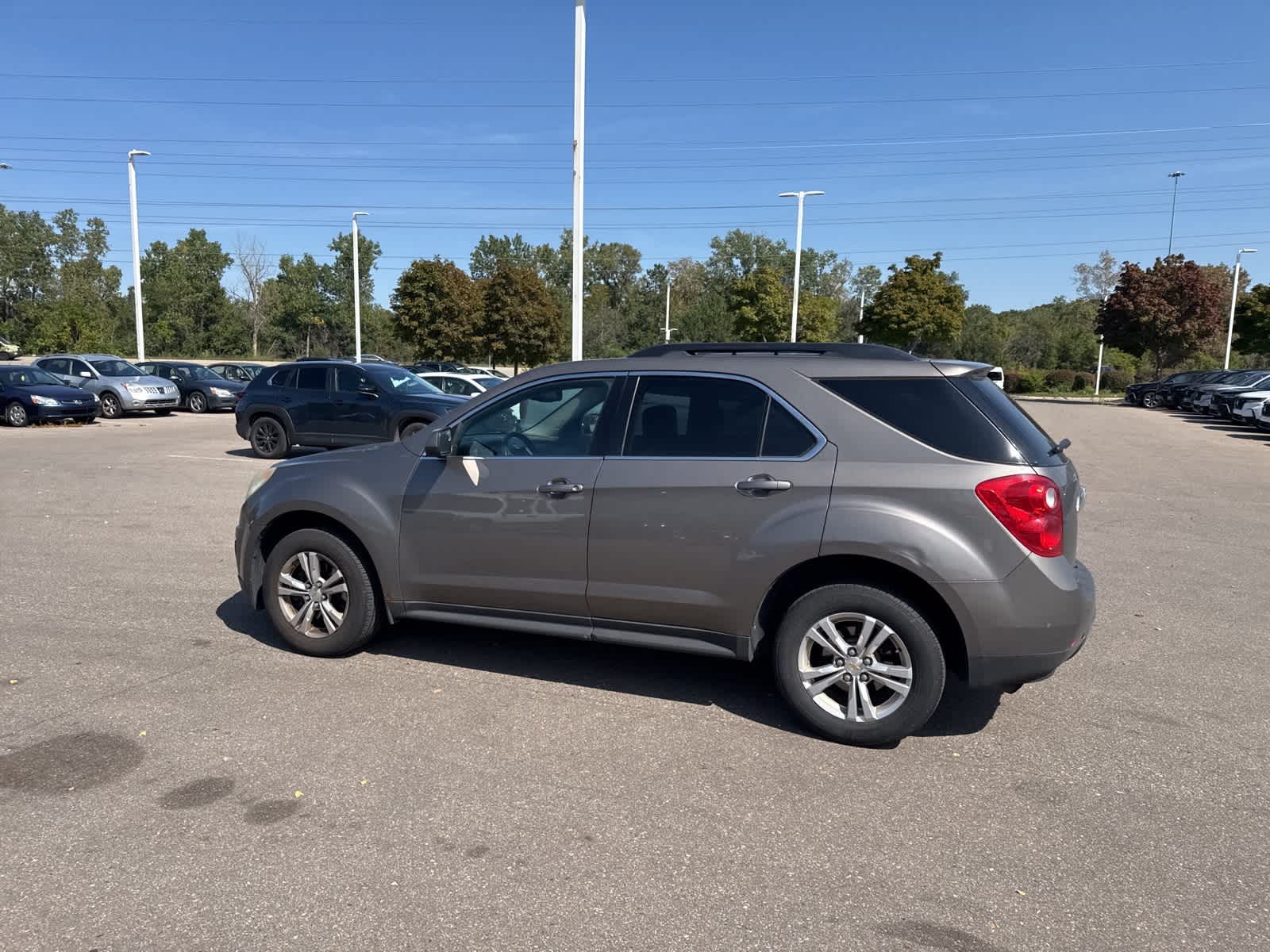 Thumbnail: 2011 Chevrolet Equinox - 21