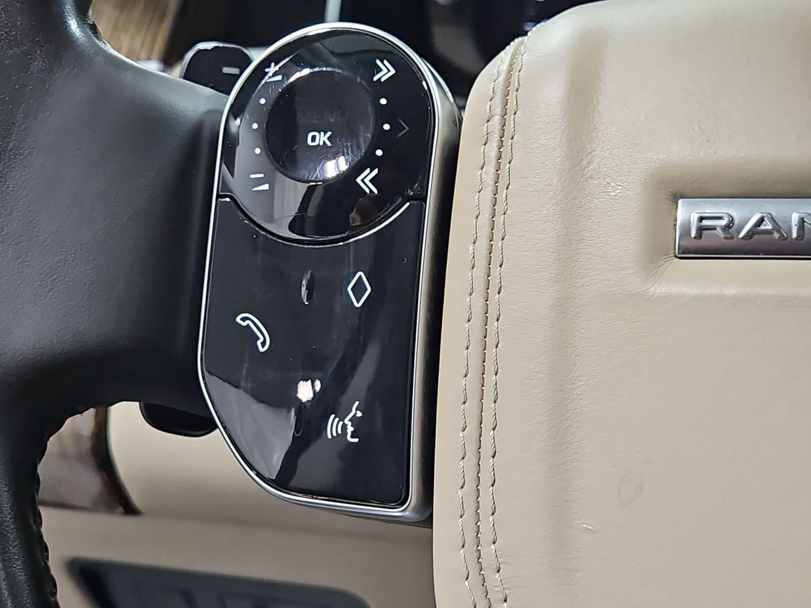 Thumbnail: 2019 Land Rover Range Rover - 23