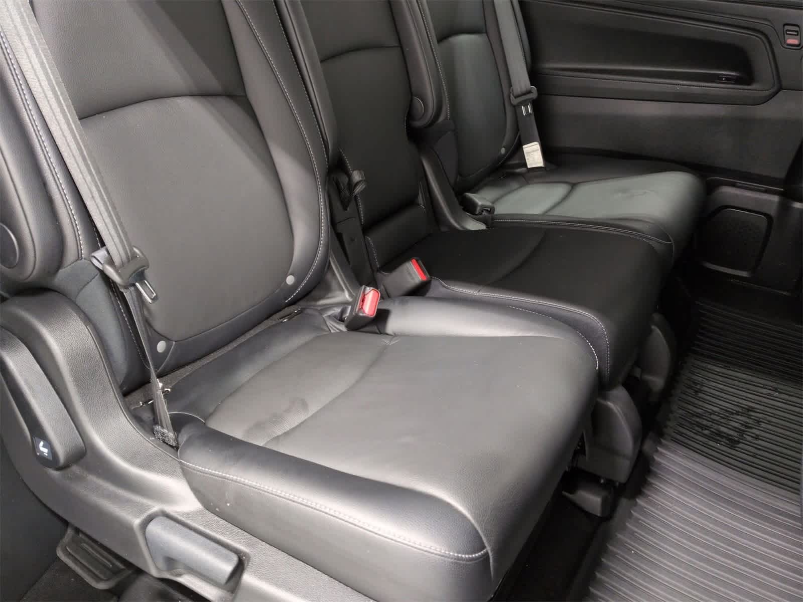 Thumbnail: 2022 Honda Odyssey - 22