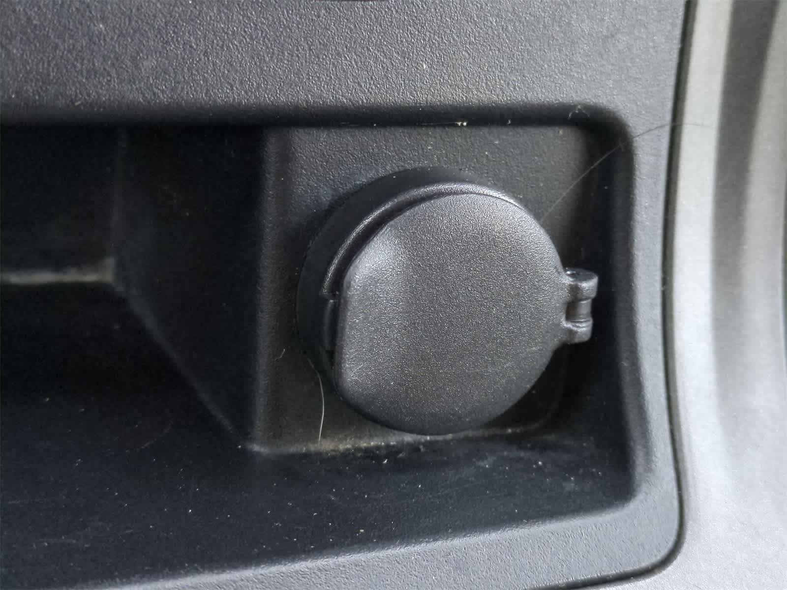 Thumbnail: 2010 Chevrolet Traverse - 31