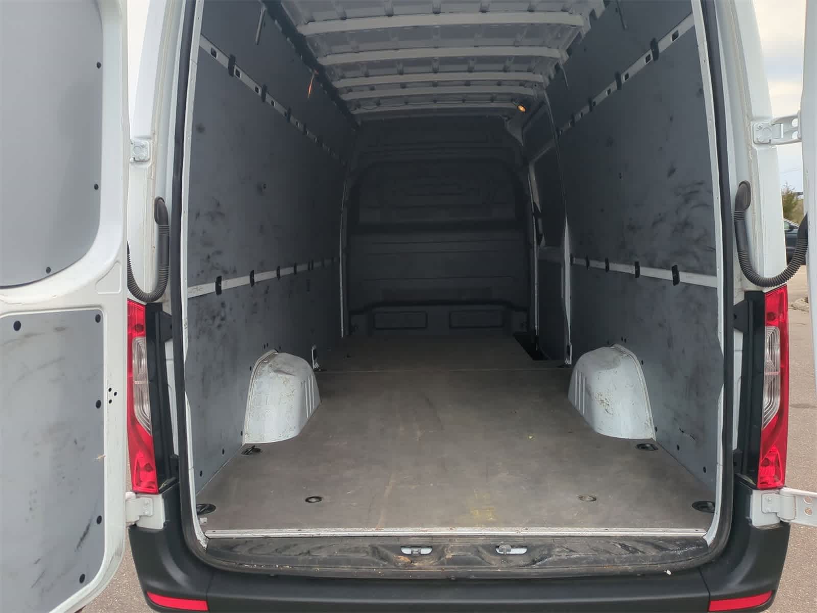 2024 Mercedes-Benz Sprinter  28
