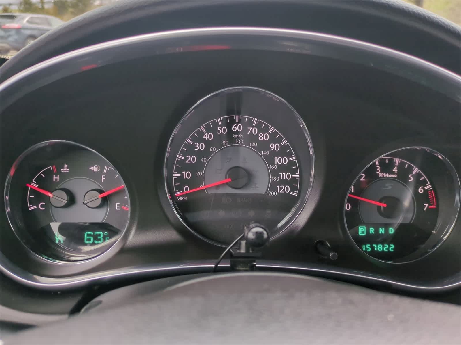 2013 Chrysler 200 Touring 30