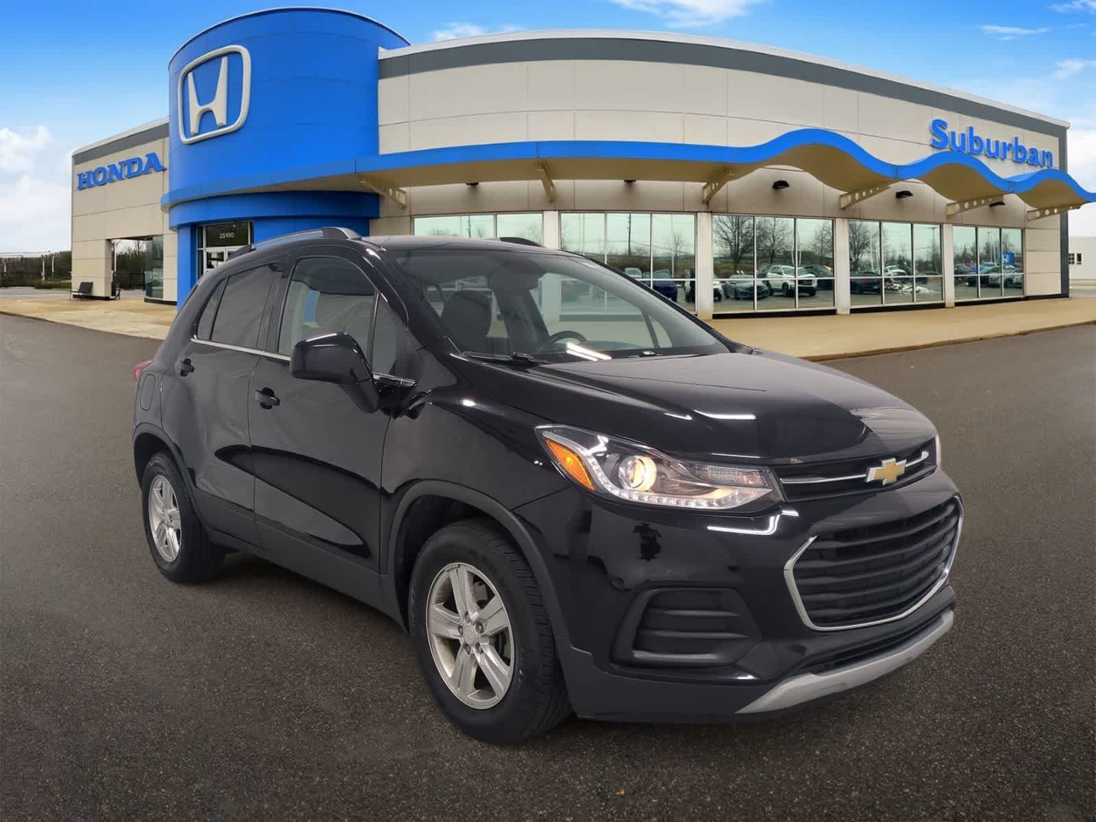 Thumbnail: 2019 Chevrolet Trax - 2