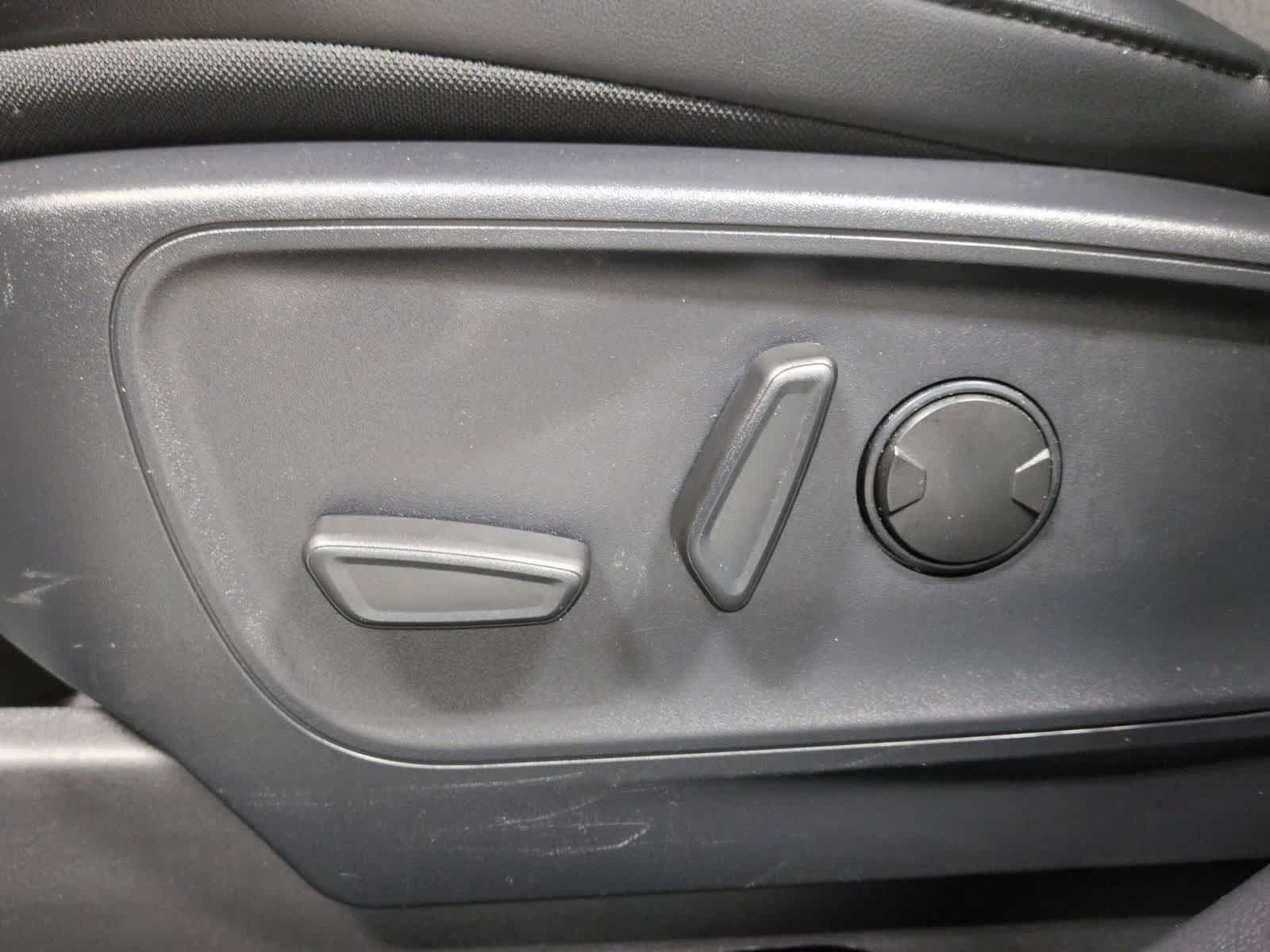 Thumbnail: 2025 Ford Escape - 18