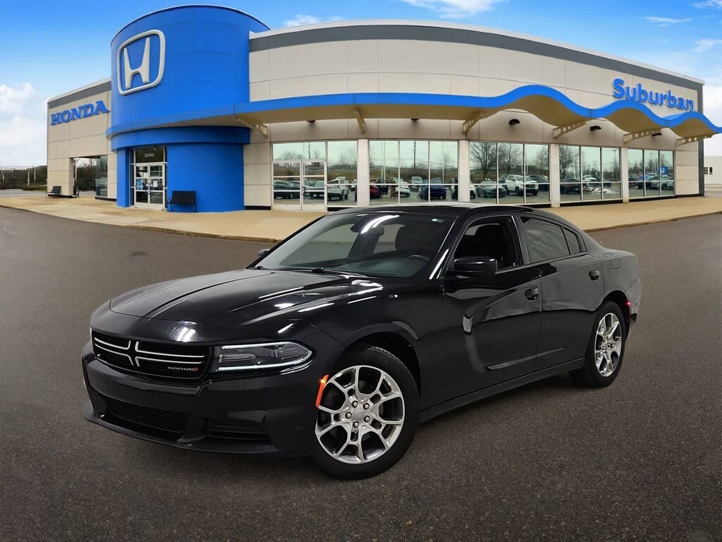 Used 2015 Dodge Charger SE Sedan
