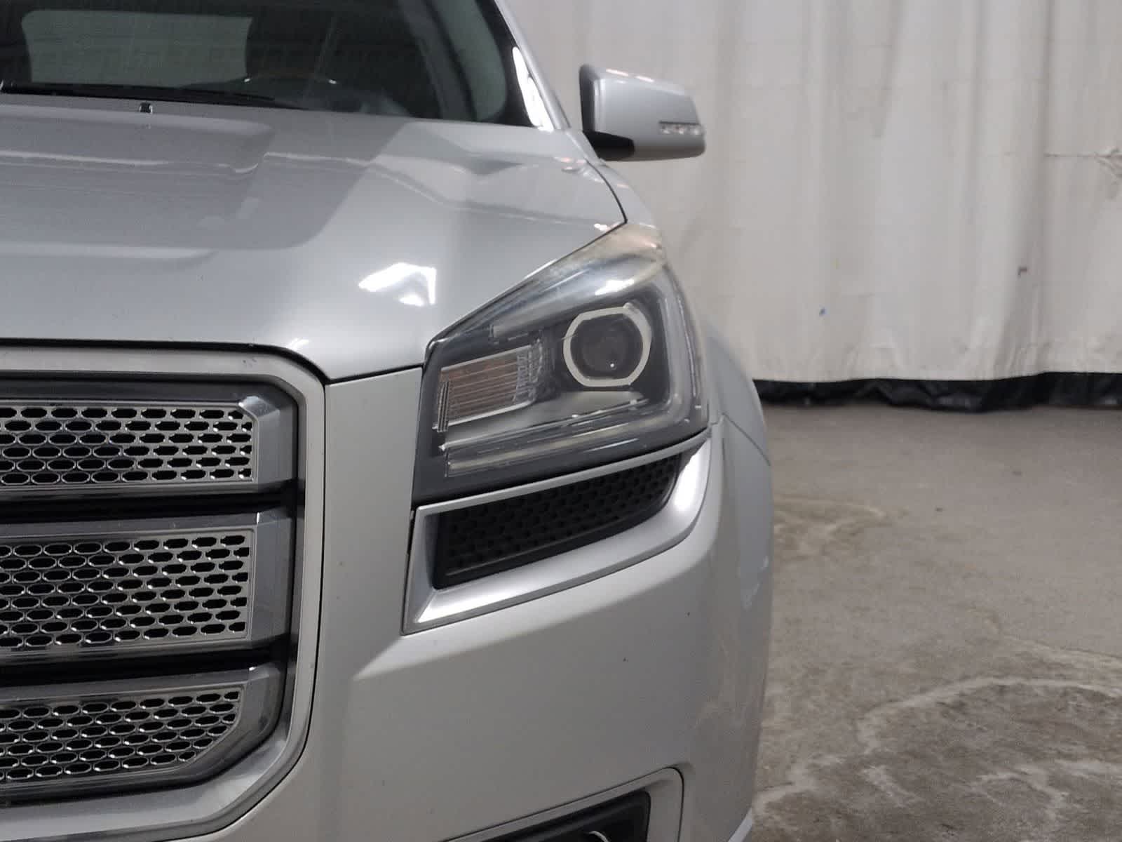 Thumbnail: 2013 GMC Acadia - 11