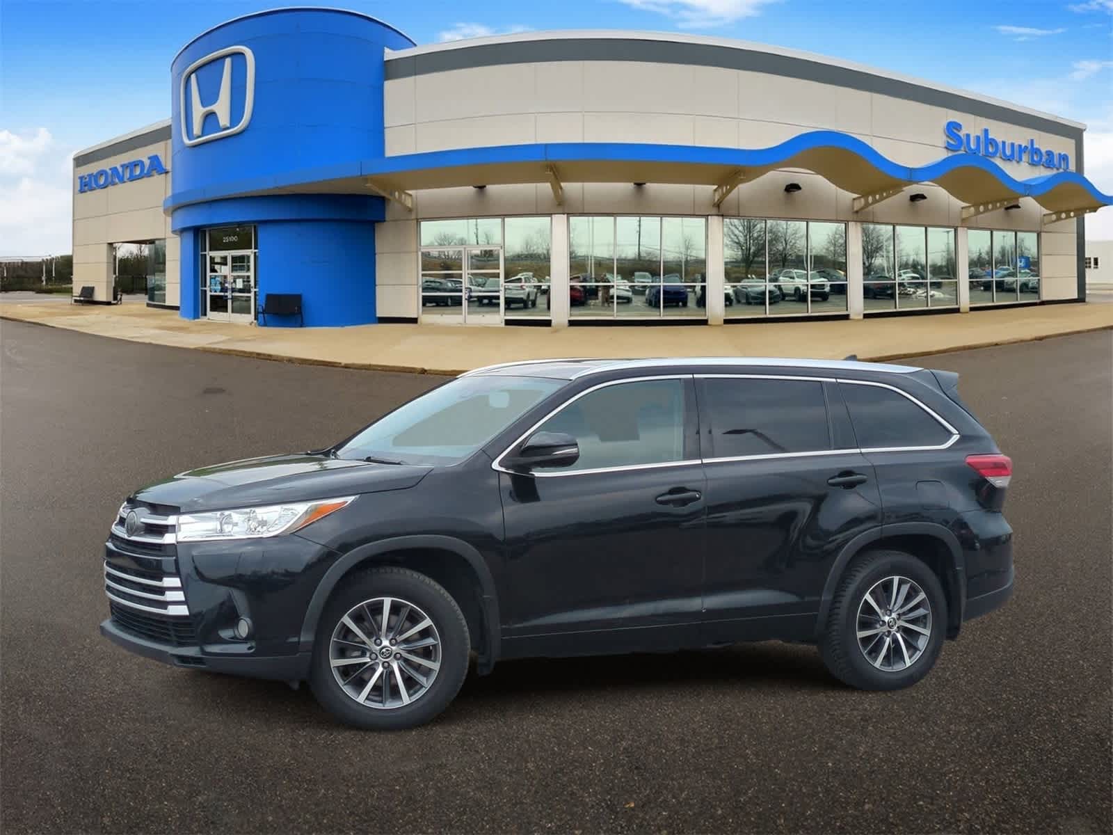 2018 Toyota Highlander XLE -
                  Farmington Hills, MI